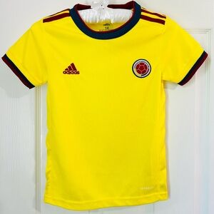 Kids Colombia National Team Jersey Yellow Size 14 Slim Fit Colombian T-Shirt